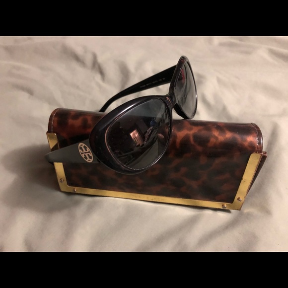 Sunglasses - Picture 1 of 1